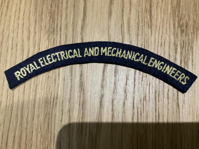 Royal Electrical and Mechanical Engineers cloth tilte