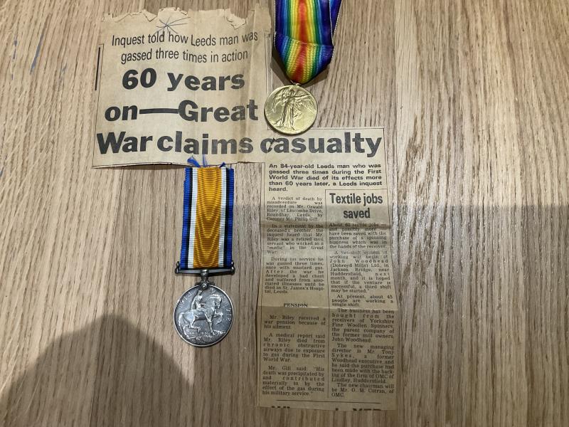 3 Times gassed Pte Oswald RILEY with newspaper article