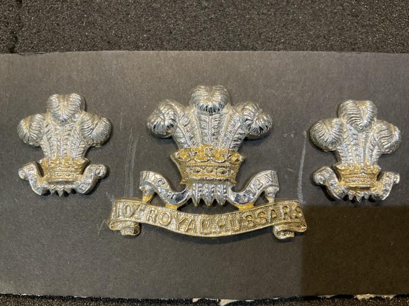 10th Royal Hussars anodised cap badge & collar badges
