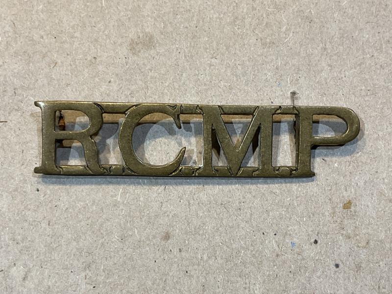 WW2 R.C.M.P brass shoulder title
