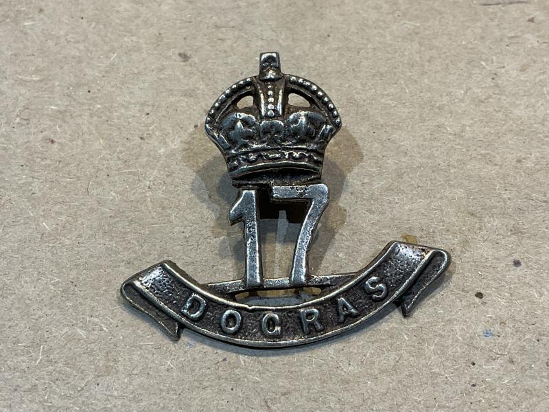 Indian Army 17th Dogras cap badge (1922-47)