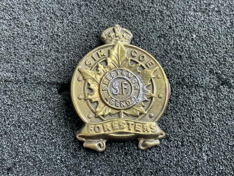 The Simcoe Foresters collar badge