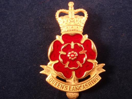 The Queens Lancashire Regiment Gilt and Red Enamel Cap Badge