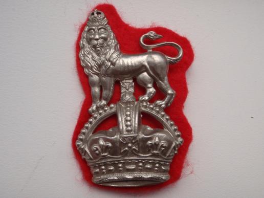 15th/19th The Kings Royal Hussars w/metal Sleeve Badge