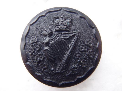 Royal Irish Rangers Large Black Plastic Button