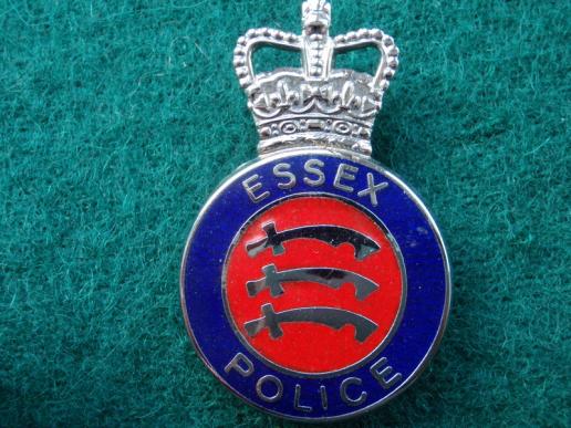 ESSEX POLICE Chrome & Enamel Cap Badge