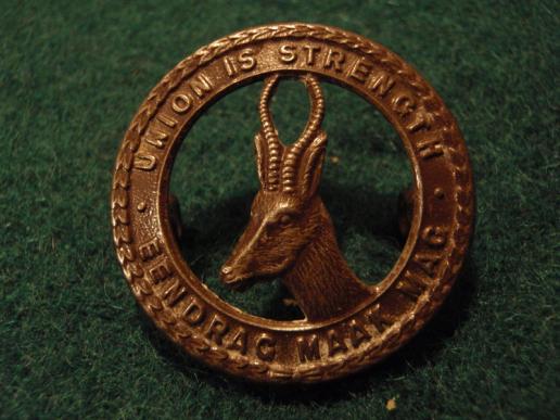 WW1/2 South African General Service Darkened Bronze Medium Size Hat Badge