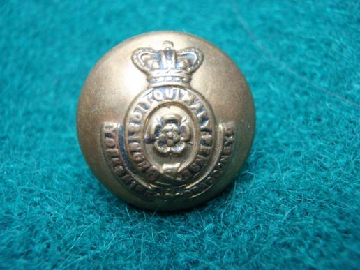 V/R Queen's Own Yorkshire Dragoons Yeomanry Cavalry Button