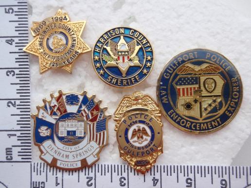 5 different US Police Tie-tacs