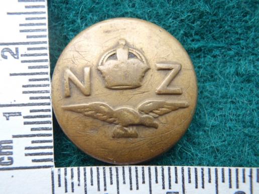 WW2 N.Z Air Force Brass Button