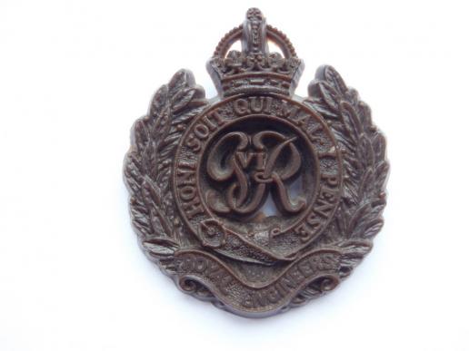 WW2 Plastic Economy Royal Engineers Cap Badge