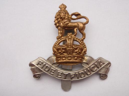WW2 R.A.P.C Cap Badge