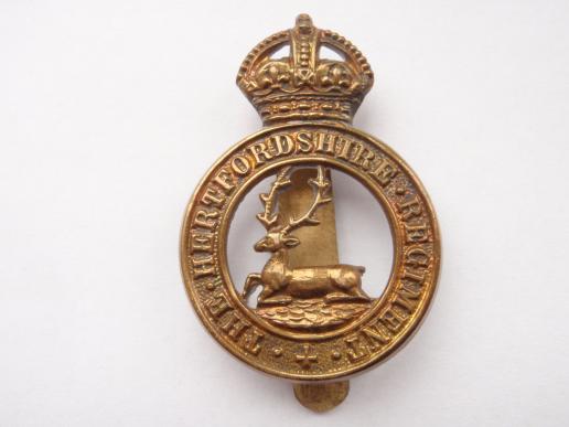 WW1 The Hertfordshire Regiment Cap Badge
