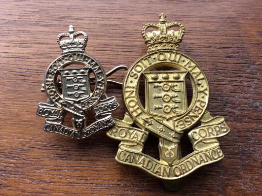 Q/C Royal Canadian Ordnance Corps Cap Badge & Collar 