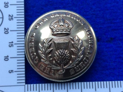 Post 1902 The Queens Own Cameron Highlanders Button 