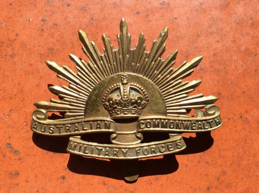 WW1 British Made Rising Sun slouch Hat badge