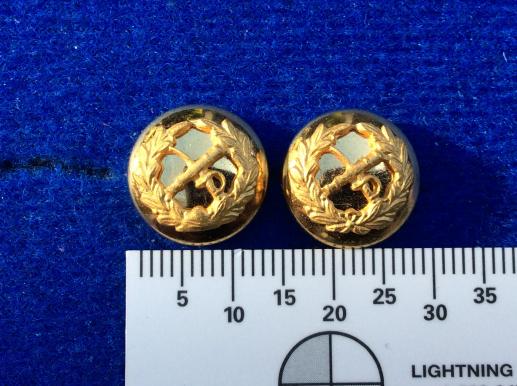 Generals 2 part Gilt hat/ Gorget Buttons, 