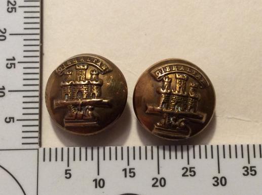 Post 1900 The Suffolk Regiment Hat Buttons, 