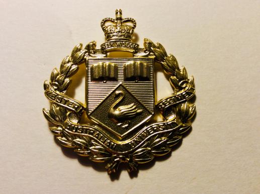 Western Australian University Regiment A/A Hat Badge 