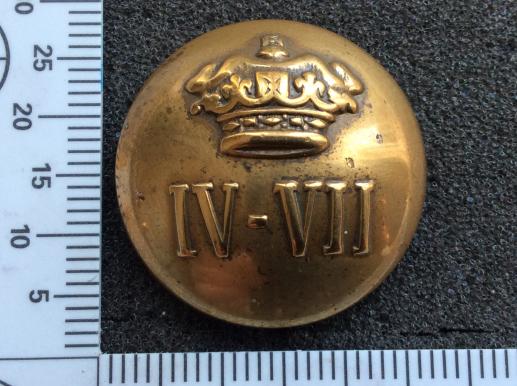 Post 1922 4th/7th Royal Dragoon Guards Button 