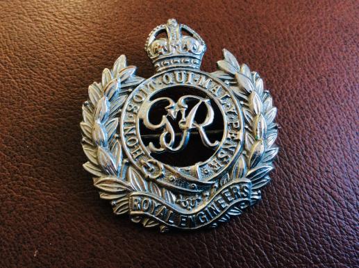 WW2 Royal Engineers Cap Badge, turned into Sweetheart 
