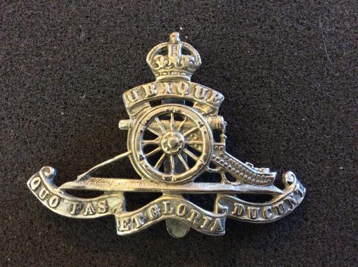 Post 1902 Royal Artillery Silver/white metal plated cap badge