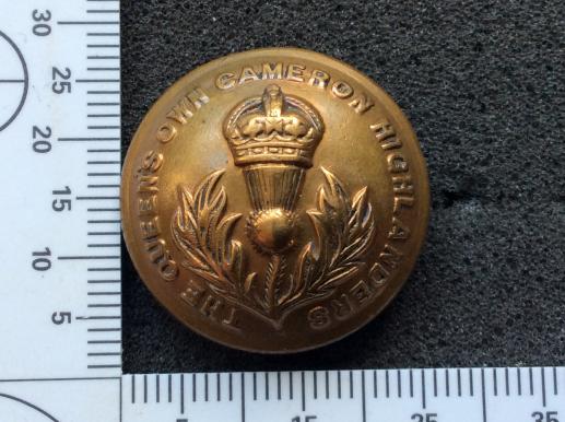 The Queens Own Cameron Highlanders Button 