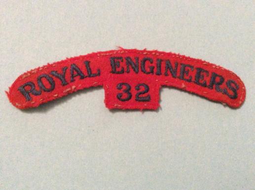 32 Regiment Royal Engineers Cloth Shoulder Title 1948-57