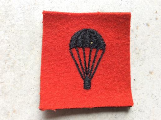 British Army Black on red Parachute course Sleeve badge