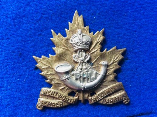 WW2 The Royal Hamilton Light Infantry ( Wentworth Regt) Cap badge