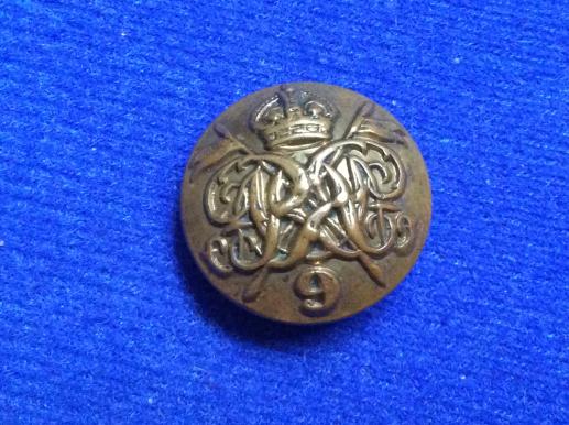 Post 1902 9th Queens Royal Lancers Brass Button 