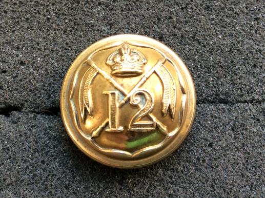 Post 1902 12th Royal Lancers ( Prince Of Wales) Button 