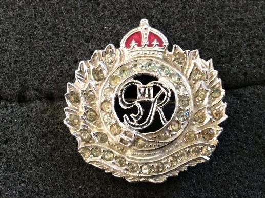 WW2 Royal Canadian Engineers ( RCE) Sweetheart badge