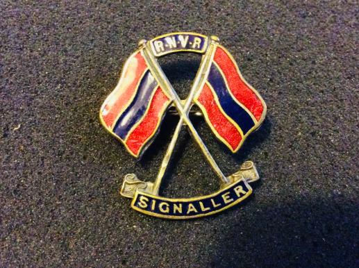 R.N.V.R SIGNALLER enamel Sweetheart badge