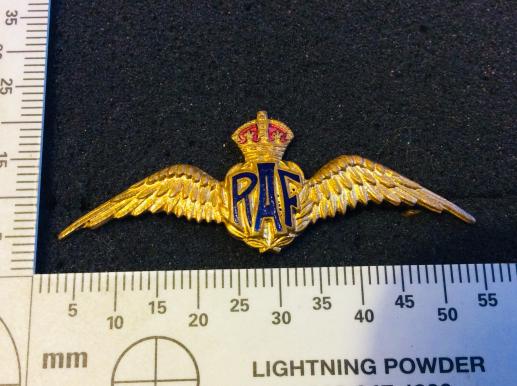 WW2 RAF ( Royal Air Force) Gilt & enamel Sweetheart wings