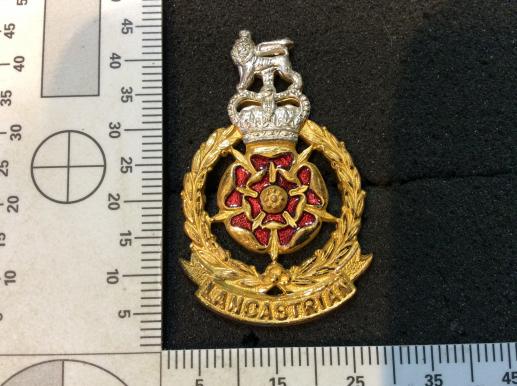 Lancastrian Brigade Officers b/m cap badge by Gaunt London