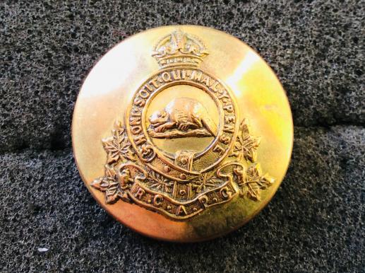 WW2 R.C.A.P.C ( Royal Canadian Army Pay Corps) Button 