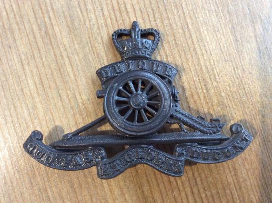 Post 1952 Royal Artillery bronzed full-size OSD Cap badge