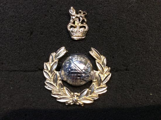 Anodised Royal Marine Officers 2 part cap badge