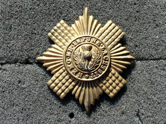 WW2 Scots Guards ORs Brass Cap badge