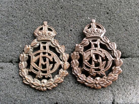 WW2 A.D.C ( Army Dental Corps) O.S.D Collar Badges