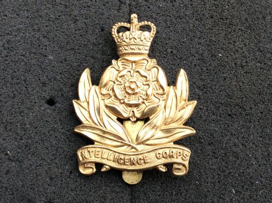 Q/C Intelligence Corps Brass ORs Cap Badge