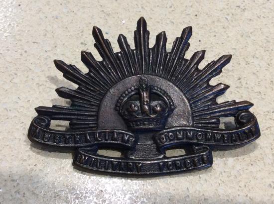 WW1/2 Australian Rising Sun Hat Badge, die struck