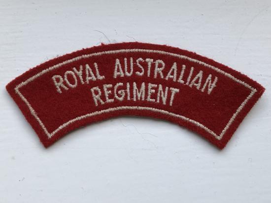 Royal Australian Regiment ( RAR) Bordered shoulder title
