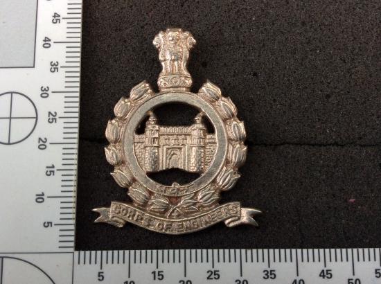 Post 1947 Indian Corps Of Engineers Cap badge