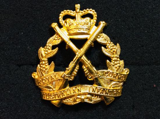 Royal Australian Infantry Corps Cap Badge 1953-60s