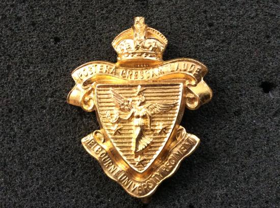 K/C Melbourne University Regiment Collar badge