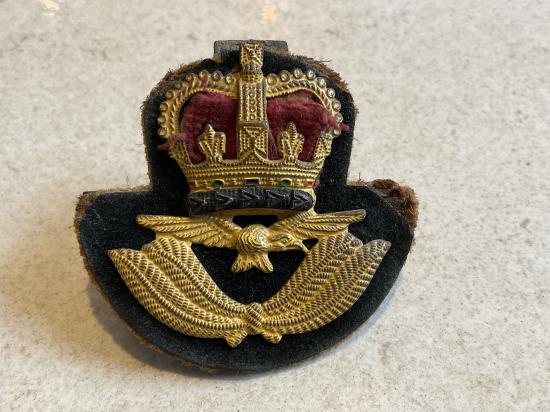 Q/C R.A.F Warrant officers cap/beret badge