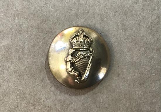 Post 1902 Irish Guards 2 part button