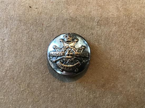 Sherwood Foresters silver plated hat badge